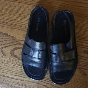 Black Naturalizer Sandals